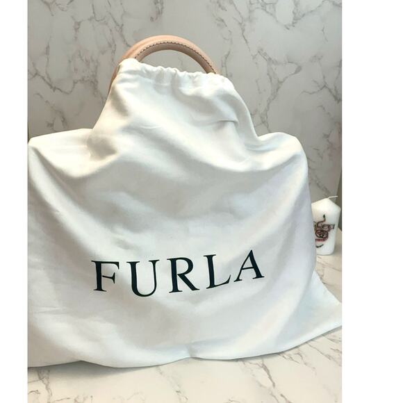 FURLA LINDA Blush Pink Saffiano Leather Two Way Bag, Dust Bag EUC - Picture 5 of 13